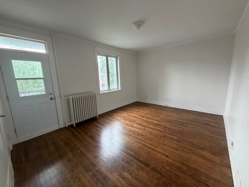 Living Room - 2327 Av. Madison, Montréal (Côte-Des-Neiges/Notre-Dame-De-Grâce), QC 