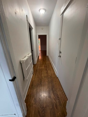 Passageway - 2327 Av. Madison, Montréal (Côte-Des-Neiges/Notre-Dame-De-Grâce), QC 