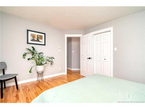 28 Fairisle Dr, Moncton, NB 
