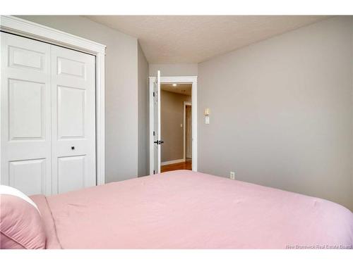 28 Fairisle Dr, Moncton, NB 