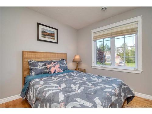 28 Fairisle Dr, Moncton, NB 