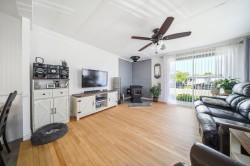 Salon - 