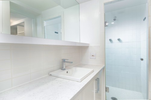 Salle de bains attenante à la CCP - M2+M3-3470 Rue Stanley, Montréal (Ville-Marie), QC 