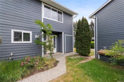 #57-507 NINTH St Nanaimo, BC V9R 1A8