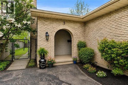7 Ameer Drive, St. Catharines, ON 