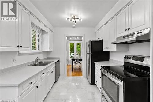 7 Ameer Drive, St. Catharines, ON 