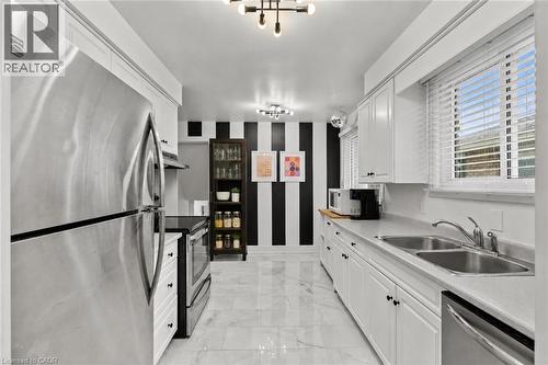 7 Ameer Drive, St. Catharines, ON 