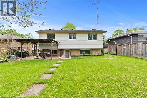 7 Ameer Drive, St. Catharines, ON 