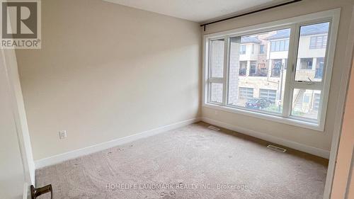 22 DONALD FLEMING WAY , Whitby, Ontario L1R 3J8 5