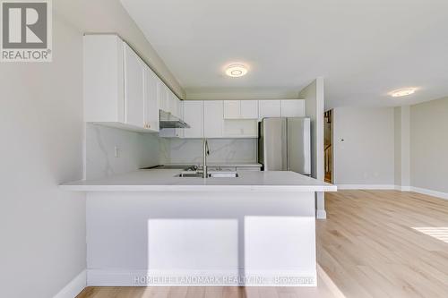 4432 Peter Drive, Burlington, ON 