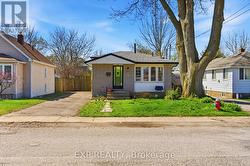 6376 ASH STREET  Niagara Falls, ON L2G 2H5