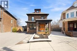 273 STINSON Crescent  Hamilton, ON L8N 1T6