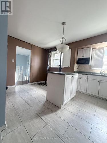 85 BONAVENTURE DRIVE , London East (East I), Ontario N5V 4A7 4
