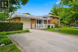 15 NORTH ALMOND PLACE  London South (South T), ON N5Z 4C8
