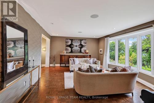 1958 Neepawa Avenue, Ottawa, ON 