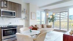 905 - 50 BRUYERES MEWS  Toronto, ON M5V 0A7
