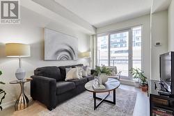 204 - 18 REAN DRIVE  Toronto, ON M2K 0C7