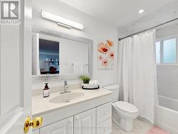 Ensuite Bathroom - 