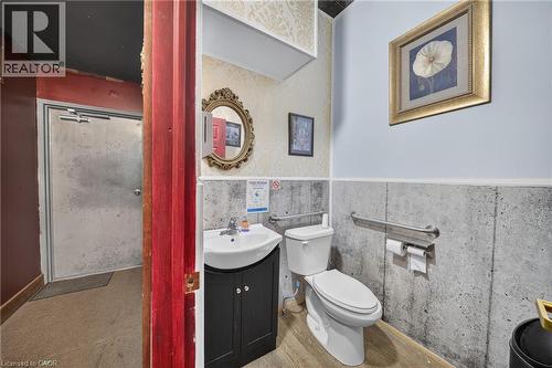 1523 Main Street E, Hamilton, ON 