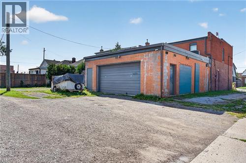 1523 Main Street E, Hamilton, ON 