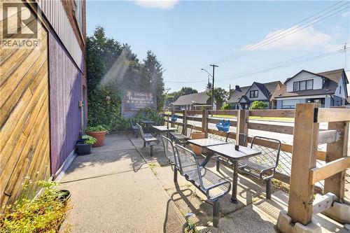 1523 Main Street E, Hamilton, ON 