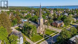 175 STONE STREET S  Gananoque, ON K7G 2A2