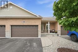 925 BURWASH LANDING LANDING  Ottawa, ON K2W 0C8