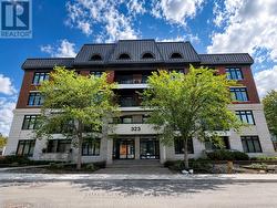 306 - 323 WINONA AVENUE  Ottawa, ON K1Z 5H3