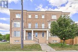60 DELABO DRIVE  Toronto, ON M3J 3S4