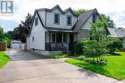 36 MAPLEWOOD DRIVE  St. Catharines (Vine/Linwell), ON L2M 3P1