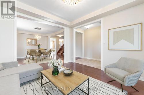 67 Bristling Crescent, Ottawa, ON 