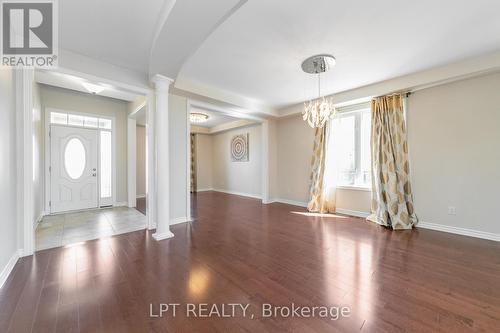 67 Bristling Crescent, Ottawa, ON 