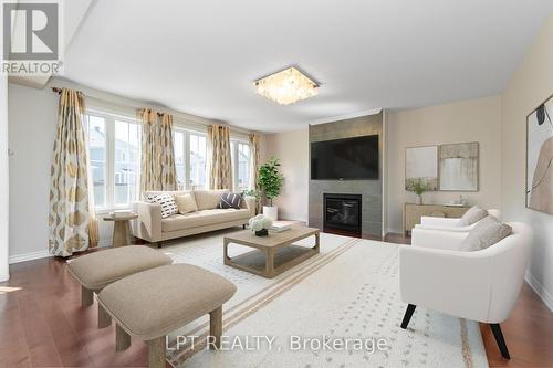 67 Bristling Crescent, Ottawa, ON 