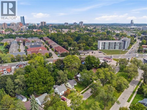 Situated on a Wide Boulevard - 132 Spadina Road E, Kitchener, ON 