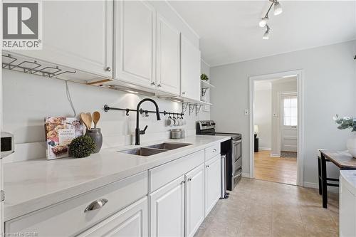 132 Spadina Road E, Kitchener, ON 