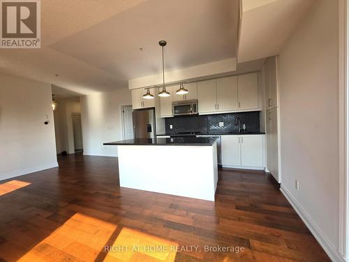 236 - 3170 ERIN MILLS PARKWAY , Mississauga, Ontario L5L 0B6 4