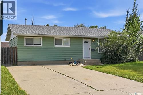 814 Steeves Avenue, Saskatoon, SK 