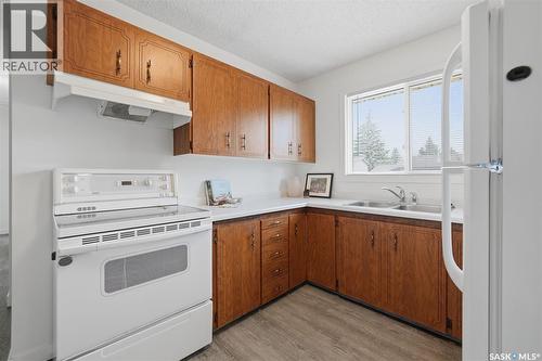 814 Steeves Avenue, Saskatoon, SK 