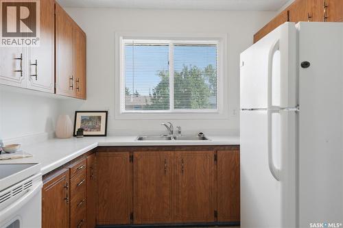 814 Steeves Avenue, Saskatoon, SK 