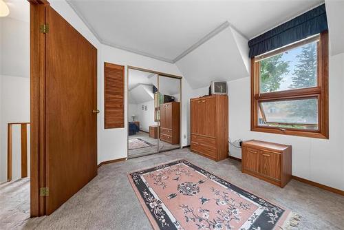 107 Matheson Ave, Winnipeg, MB 