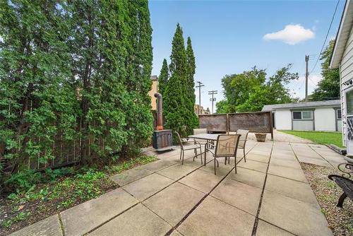 107 Matheson Ave, Winnipeg, MB 