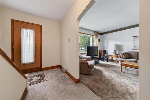 107 Matheson Ave, Winnipeg, MB 