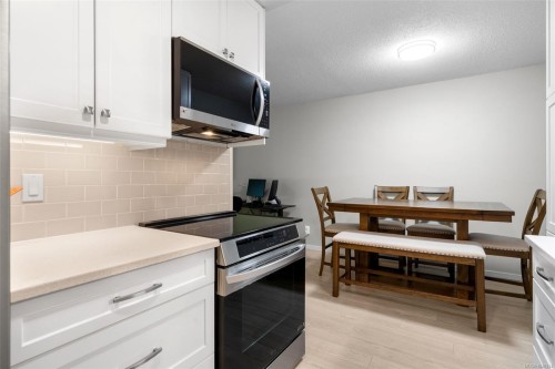 #212-2520 Wark St, Victoria, BC 
