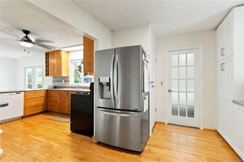 2836 Rita Rd, Langford, BC 