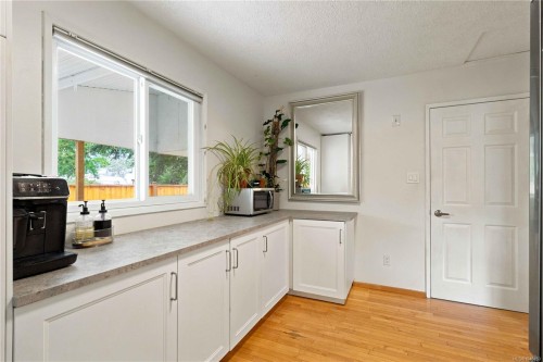 2836 Rita Rd, Langford, BC 