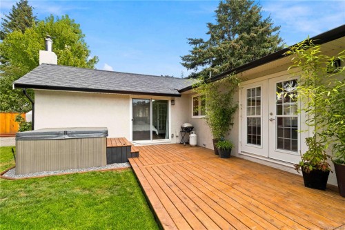 2836 Rita Rd, Langford, BC 