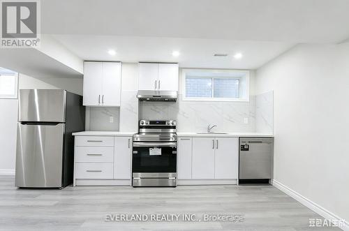 21 KENNETH ROSS BEND , East Gwillimbury, Ontario L9N 0T7 5