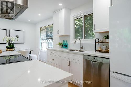 3148 Bentworth Drive, Burlington, ON 