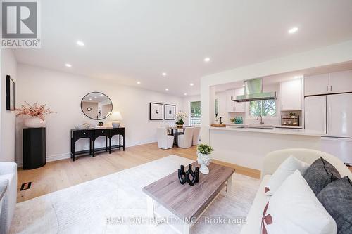 3148 Bentworth Drive, Burlington, ON 