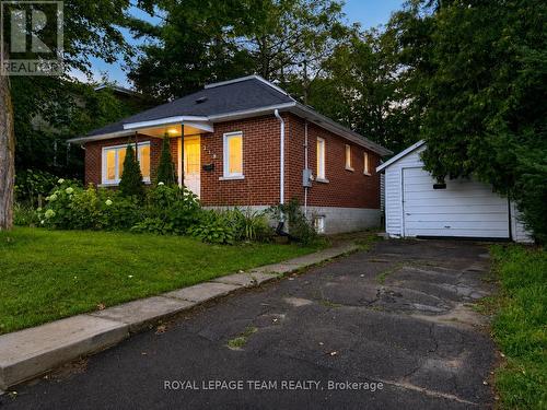 218 FRASER STREET , Pembroke, Ontario K8A 1X5 1